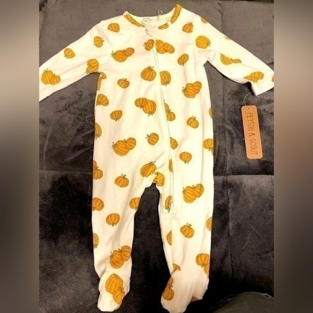 NWT!! Peyton and Scout Size 0-3 months